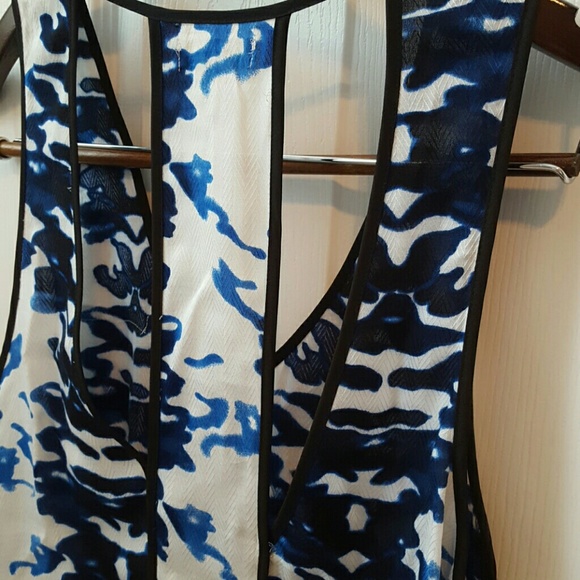 Silence & Noise Tank - Picture 4 of 4